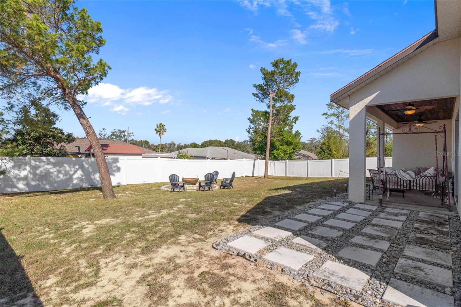 Open backyard with plenty of space to enjoy