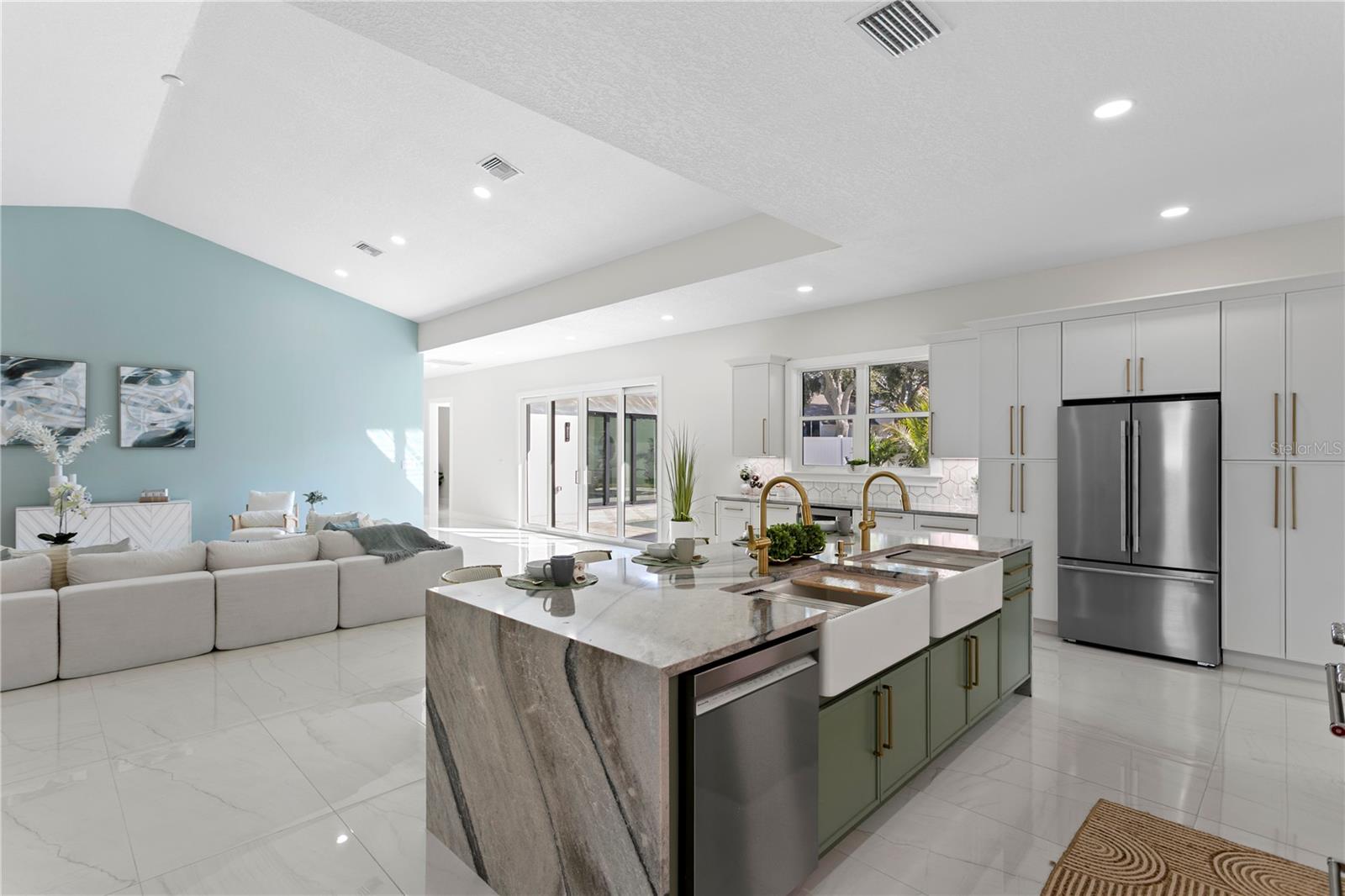 14447 MARK DR, LARGO, FL, 33774