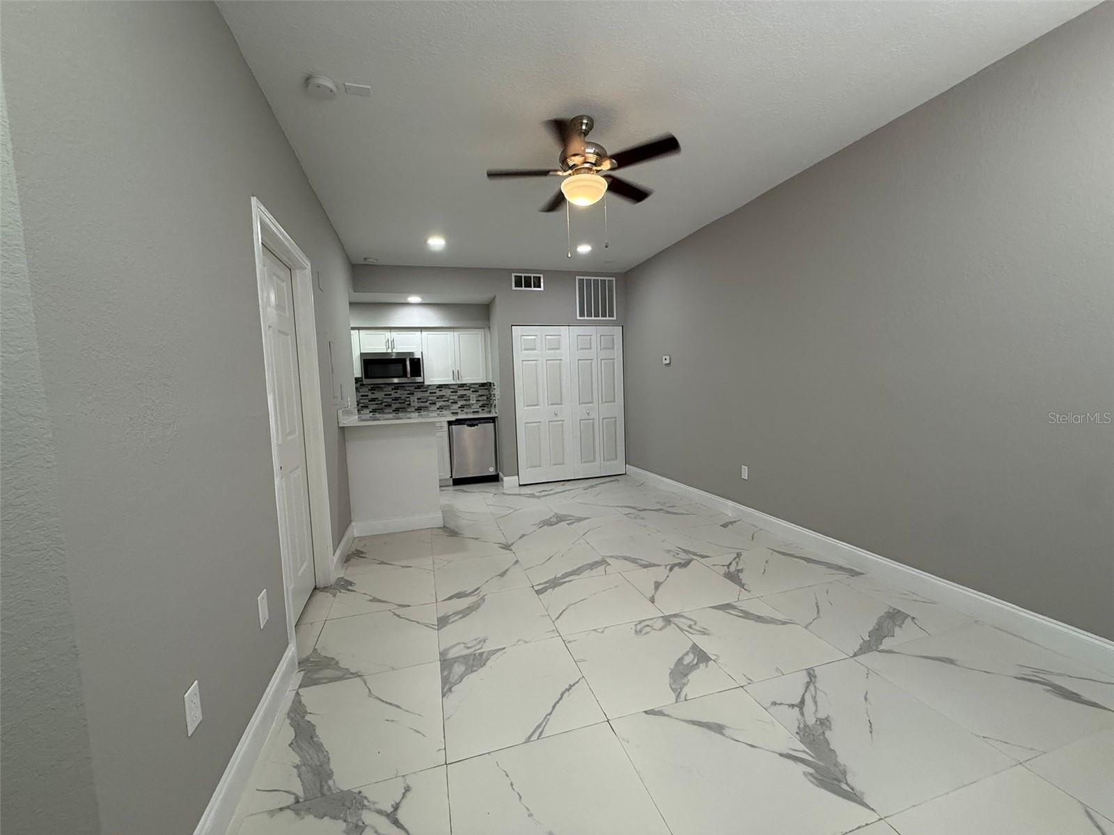 9258 LAKE CHASE ISLAND WAY, TAMPA, FL, 33626