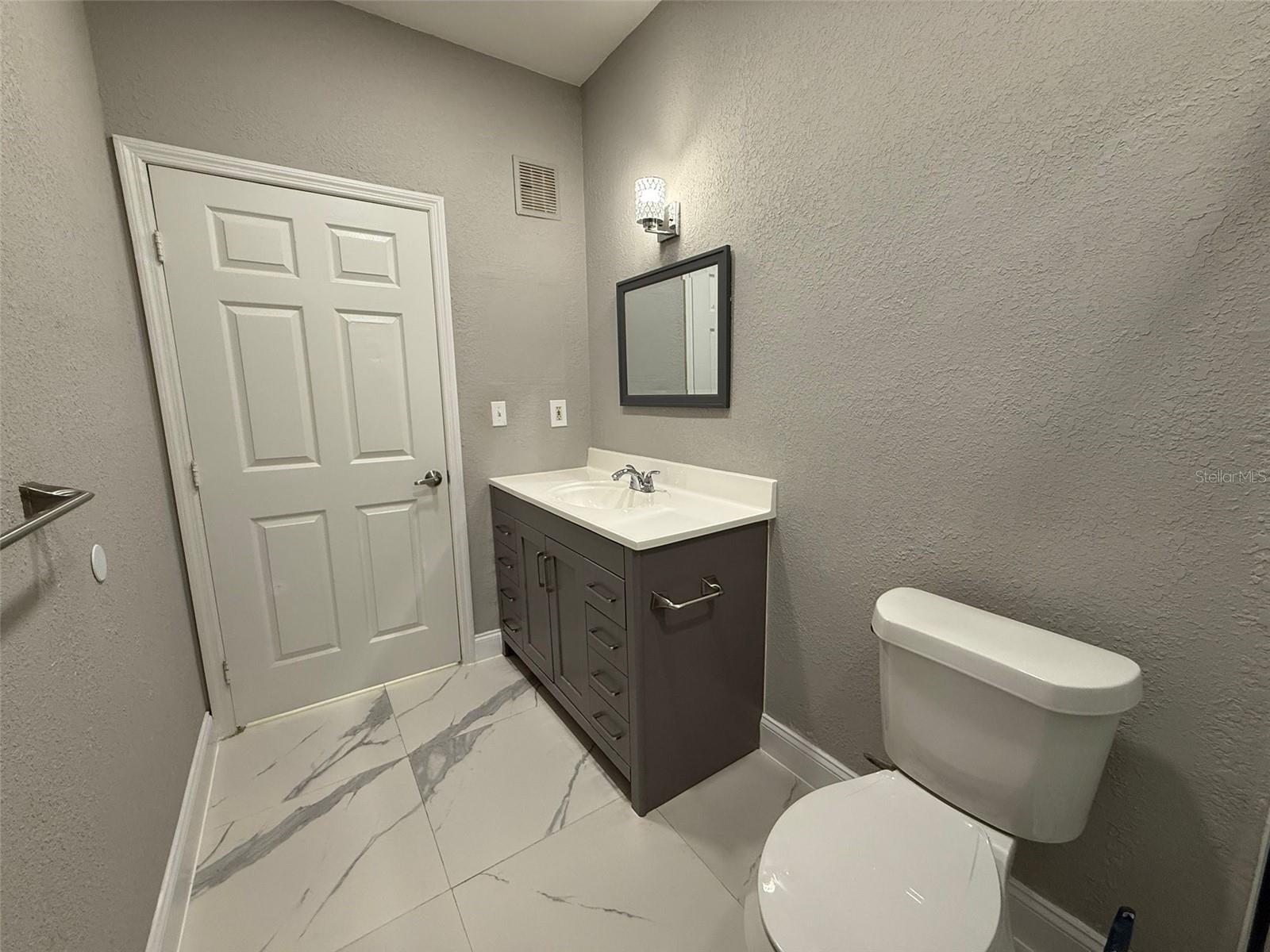 9258 LAKE CHASE ISLAND WAY, TAMPA, FL, 33626