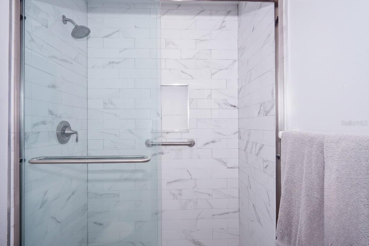 2201 HOWARD LN, TAMPA, FL, 33612