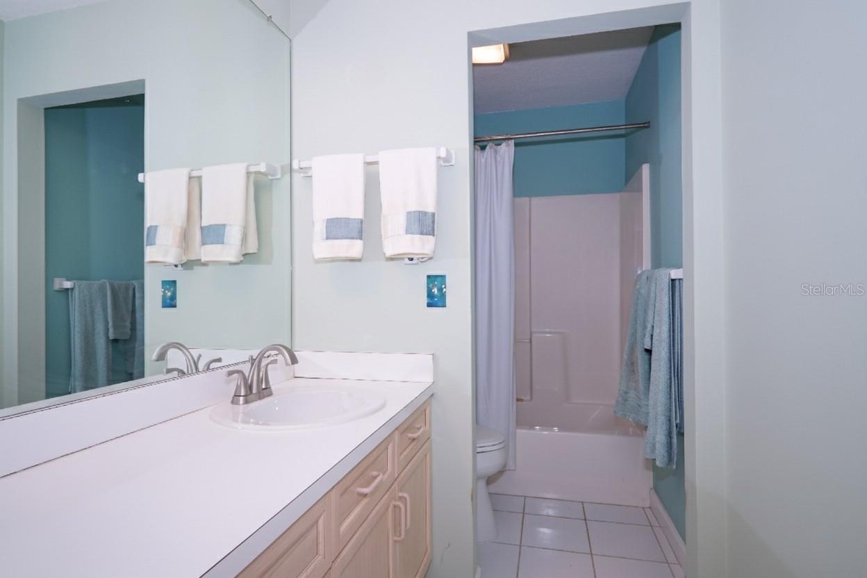 2201 HOWARD LN, TAMPA, FL, 33612