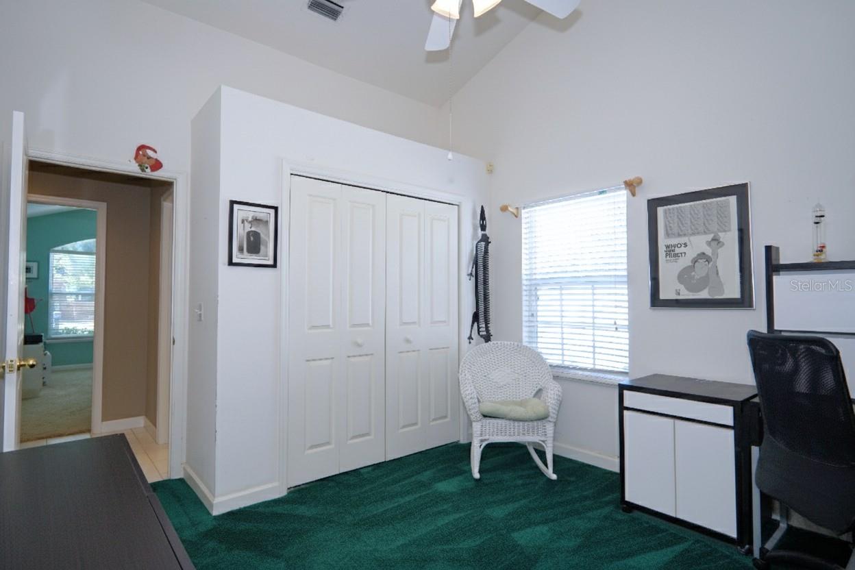 2201 HOWARD LN, TAMPA, FL, 33612