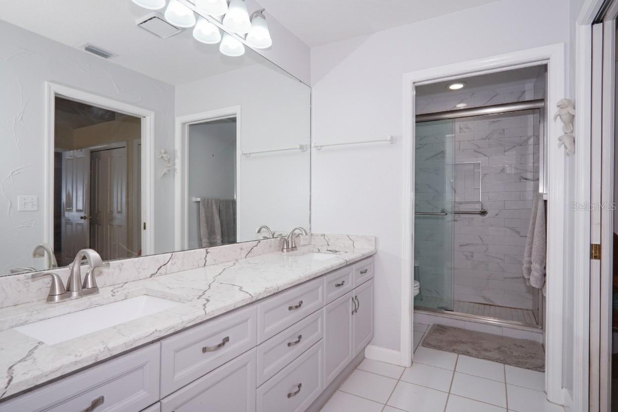 2201 HOWARD LN, TAMPA, FL, 33612