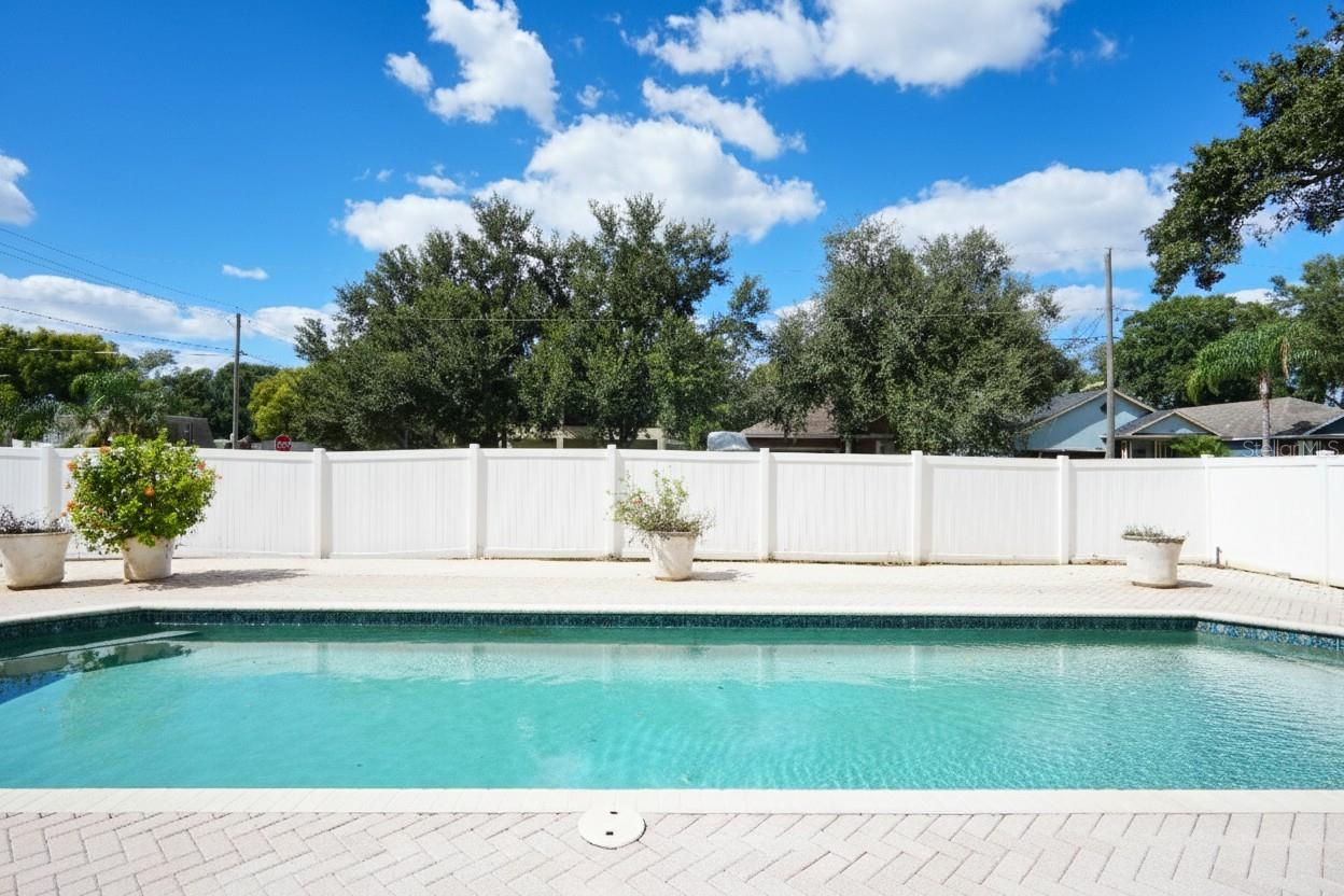 2201 HOWARD LN, TAMPA, FL, 33612