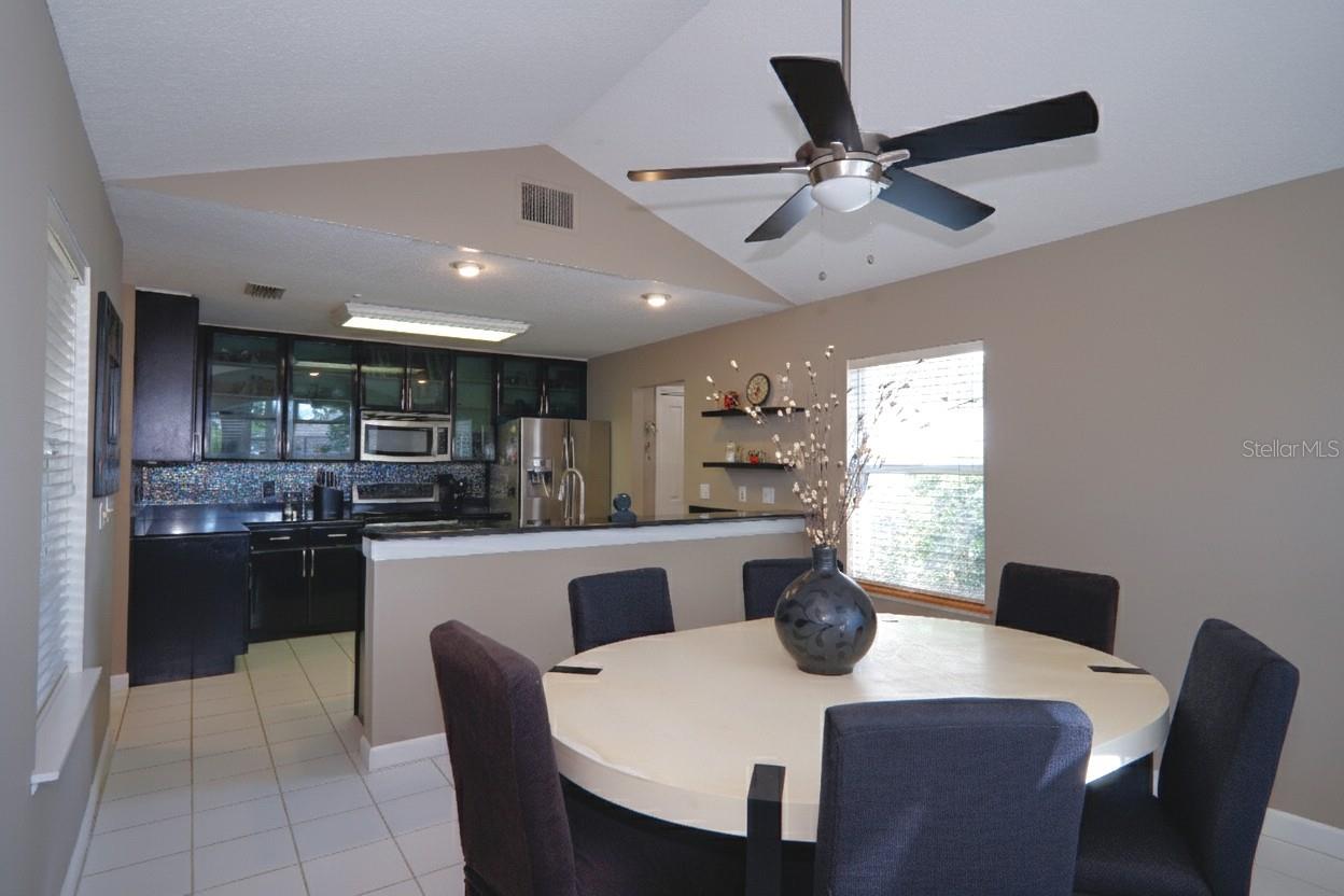 2201 HOWARD LN, TAMPA, FL, 33612