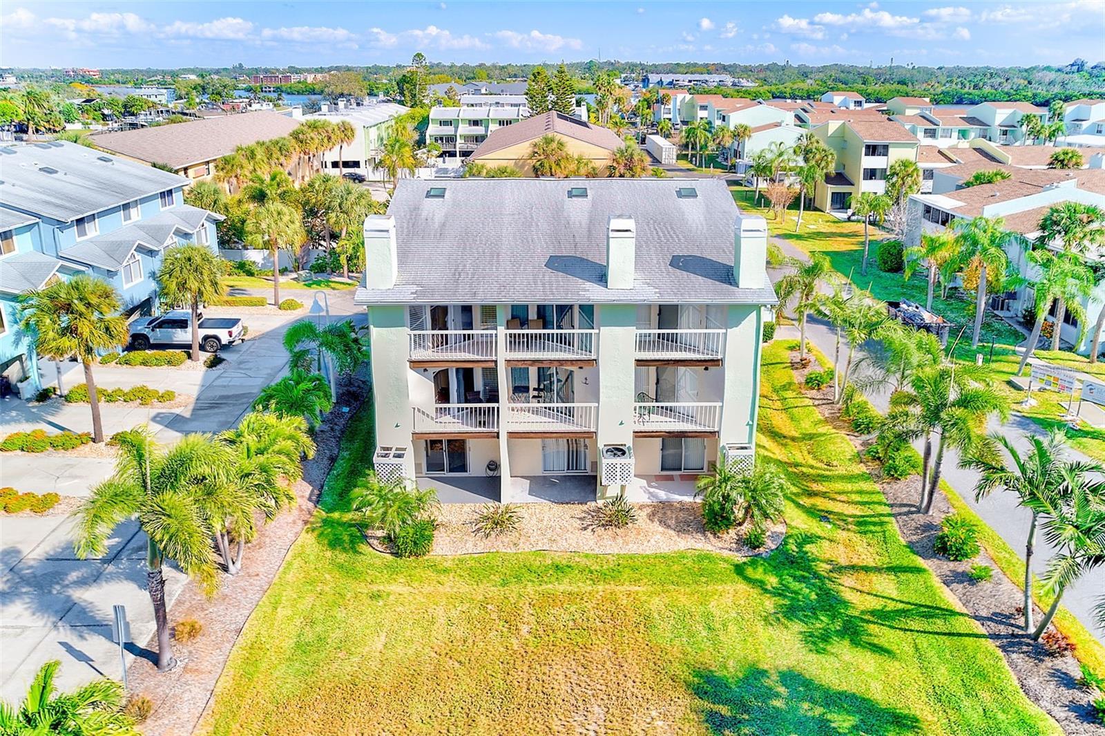 205 MARCDALE BLVD, INDIAN ROCKS BEACH, FL, 33785