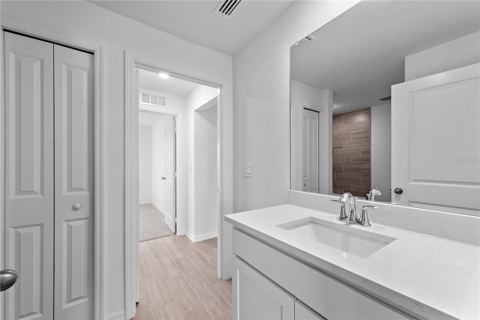 7272 DONAHUE ST, PORT CHARLOTTE, FL, 33981