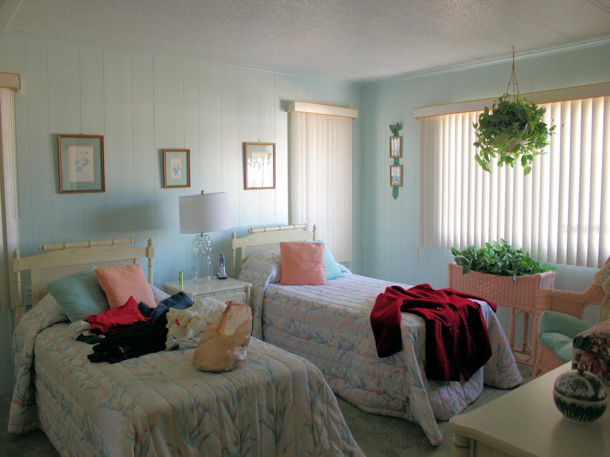 TB8449198 Property Photo