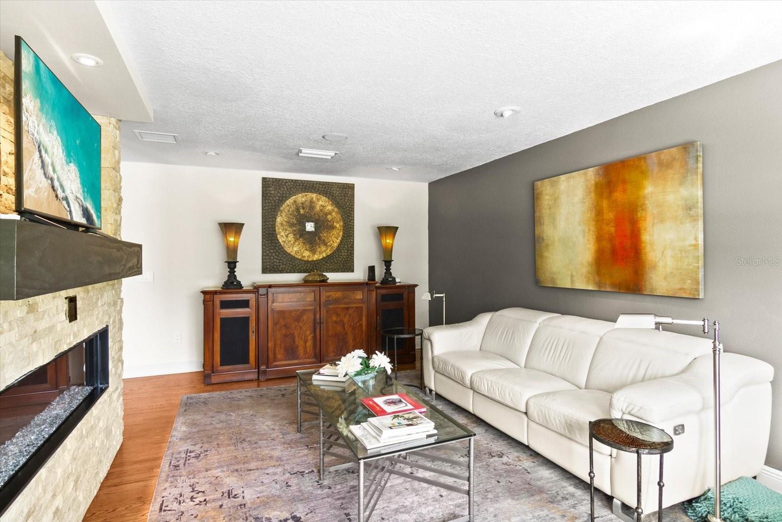 A4672485 Property Photo