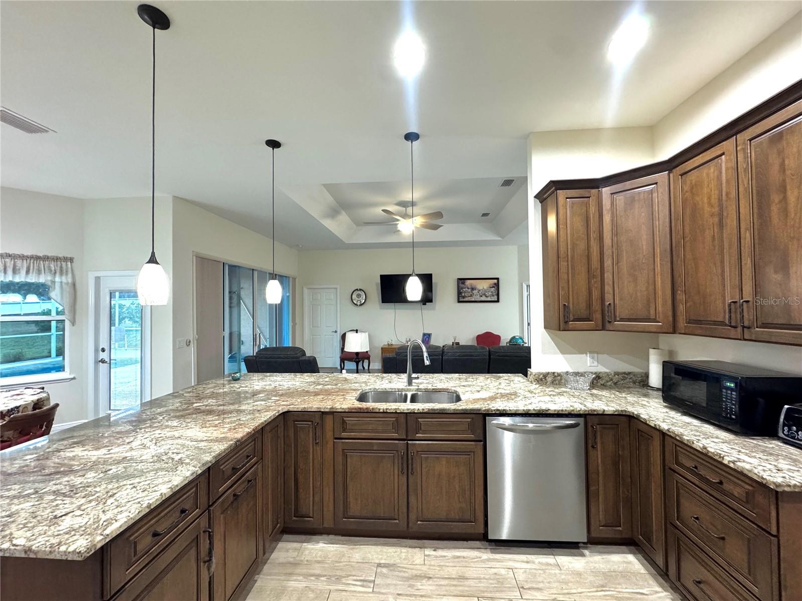 TB8449218 Property Photo