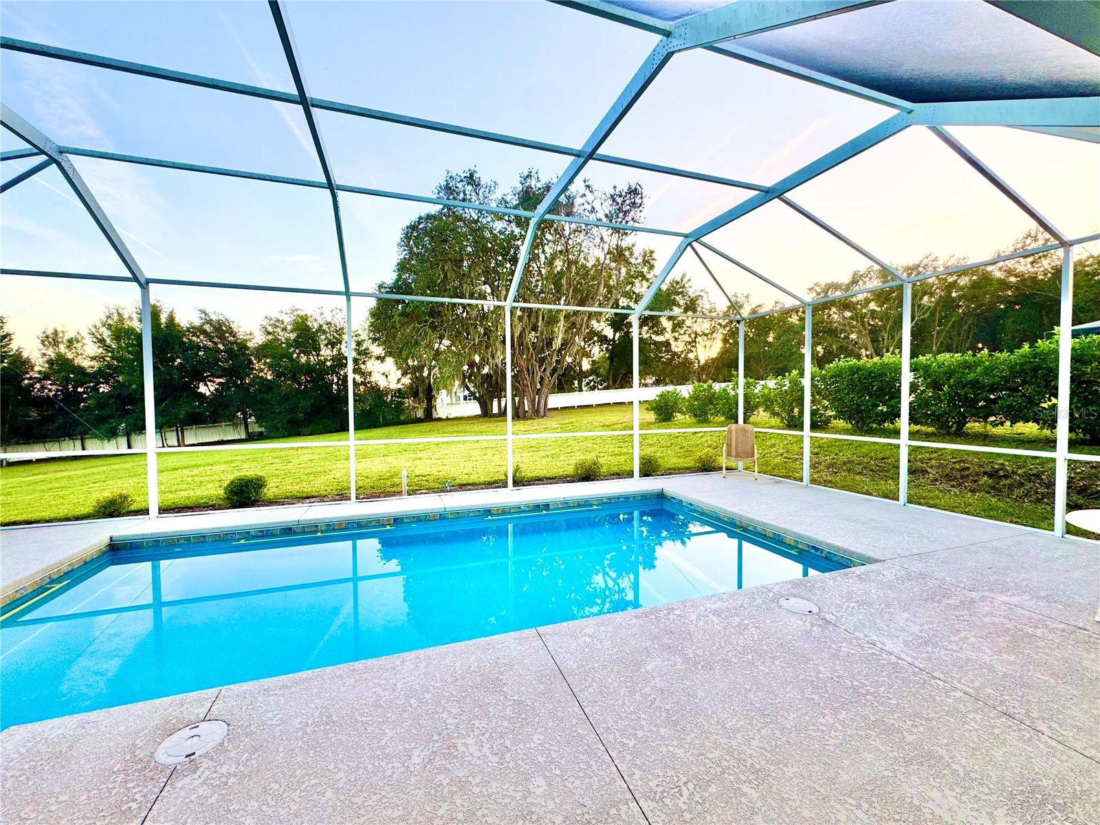 TB8449218 Property Photo