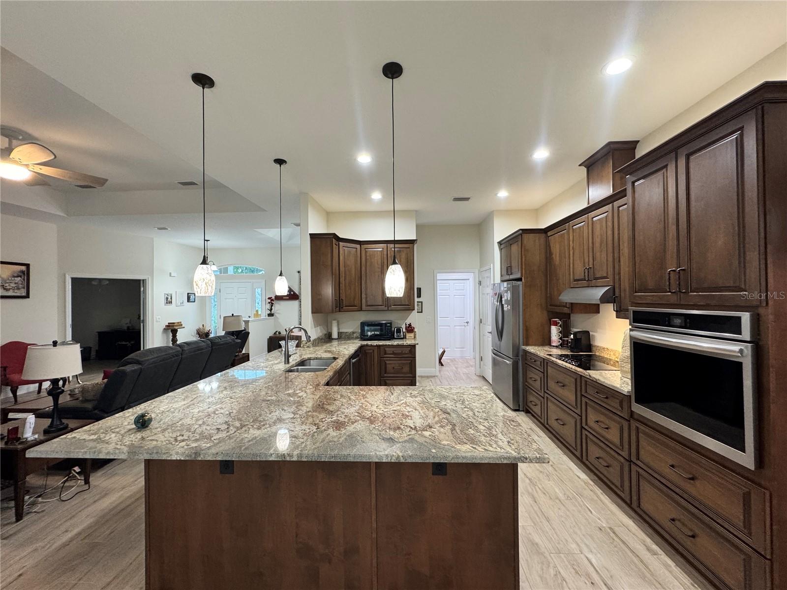 TB8449218 Property Photo