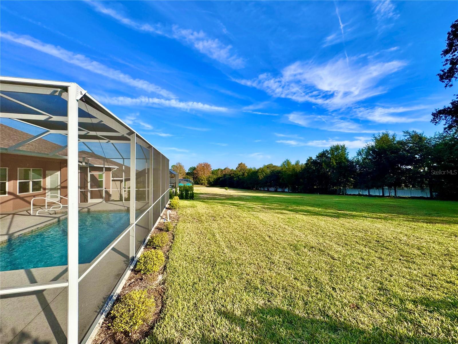 TB8449218 Property Photo