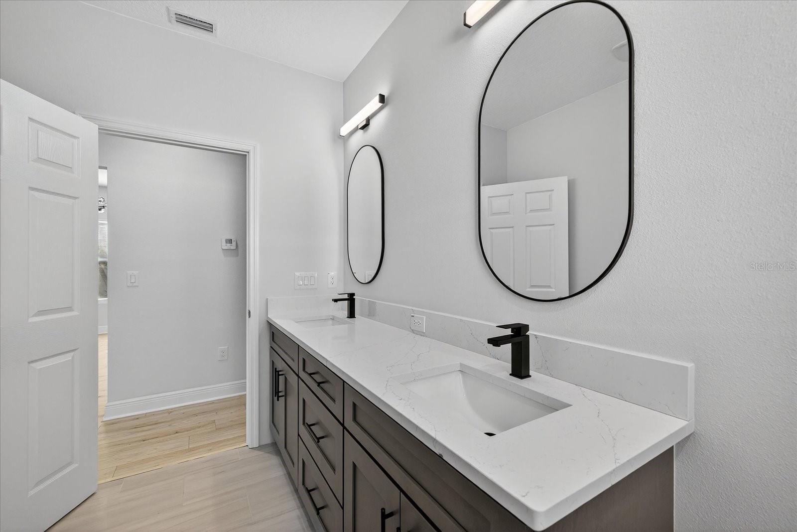 1305 N BURTON ST, PLANT CITY, FL, 33563