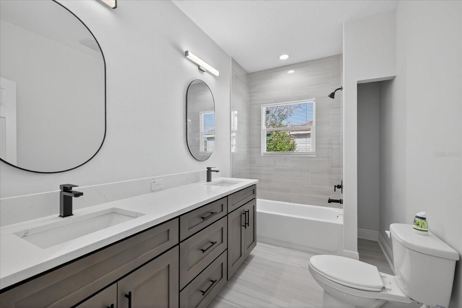 1305 N BURTON ST, PLANT CITY, FL, 33563