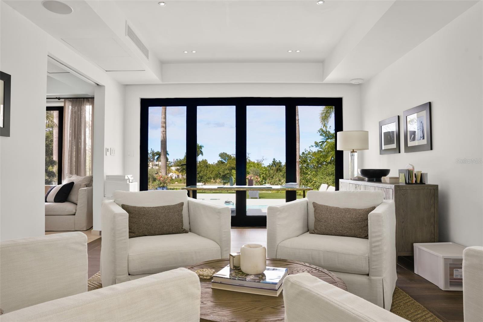 PR9117447 Property Photo