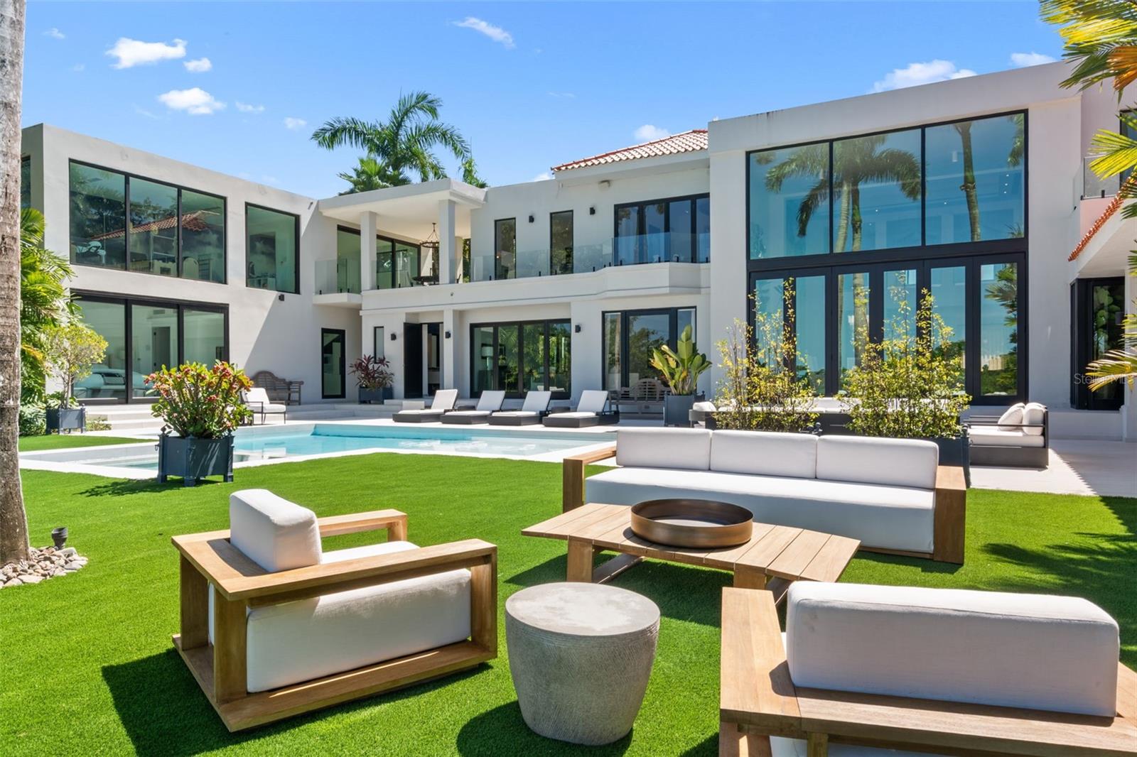 PR9117447 Property Photo