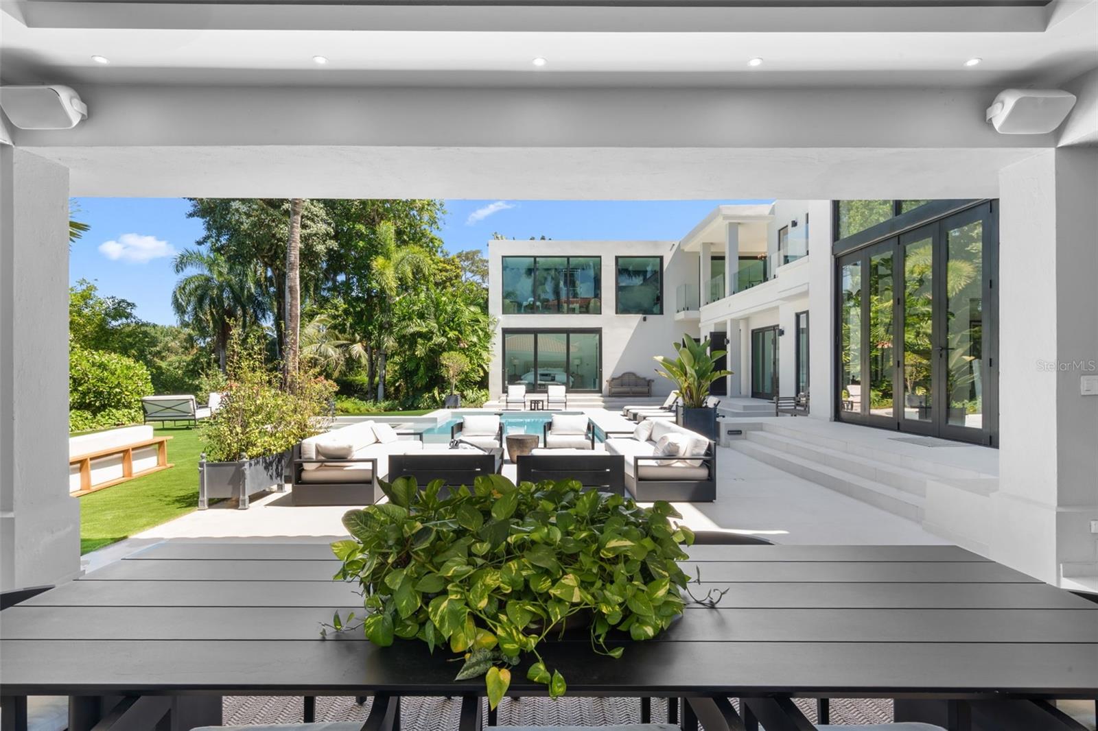 PR9117447 Property Photo