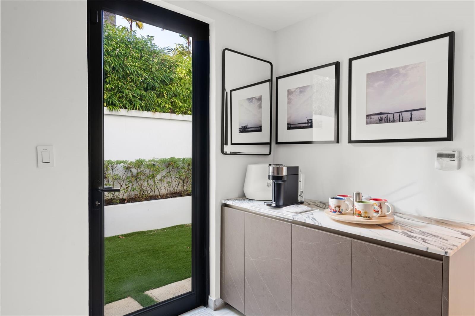 PR9117447 Property Photo