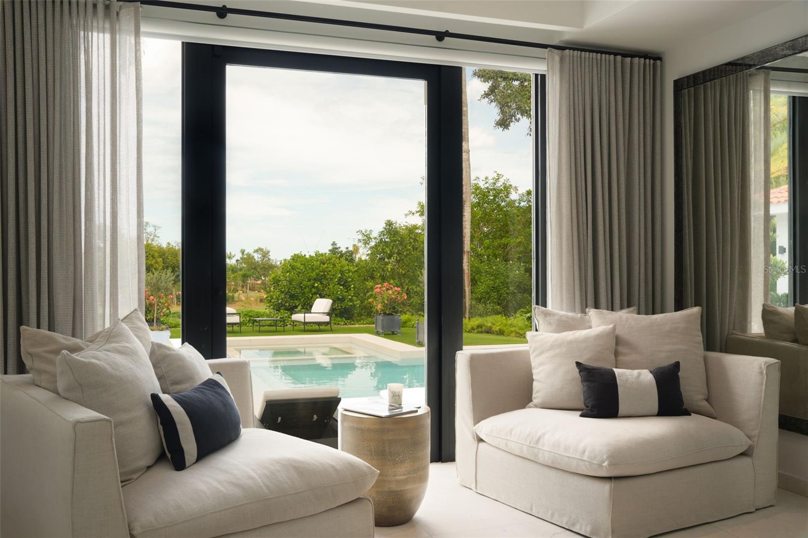 PR9117447 Property Photo