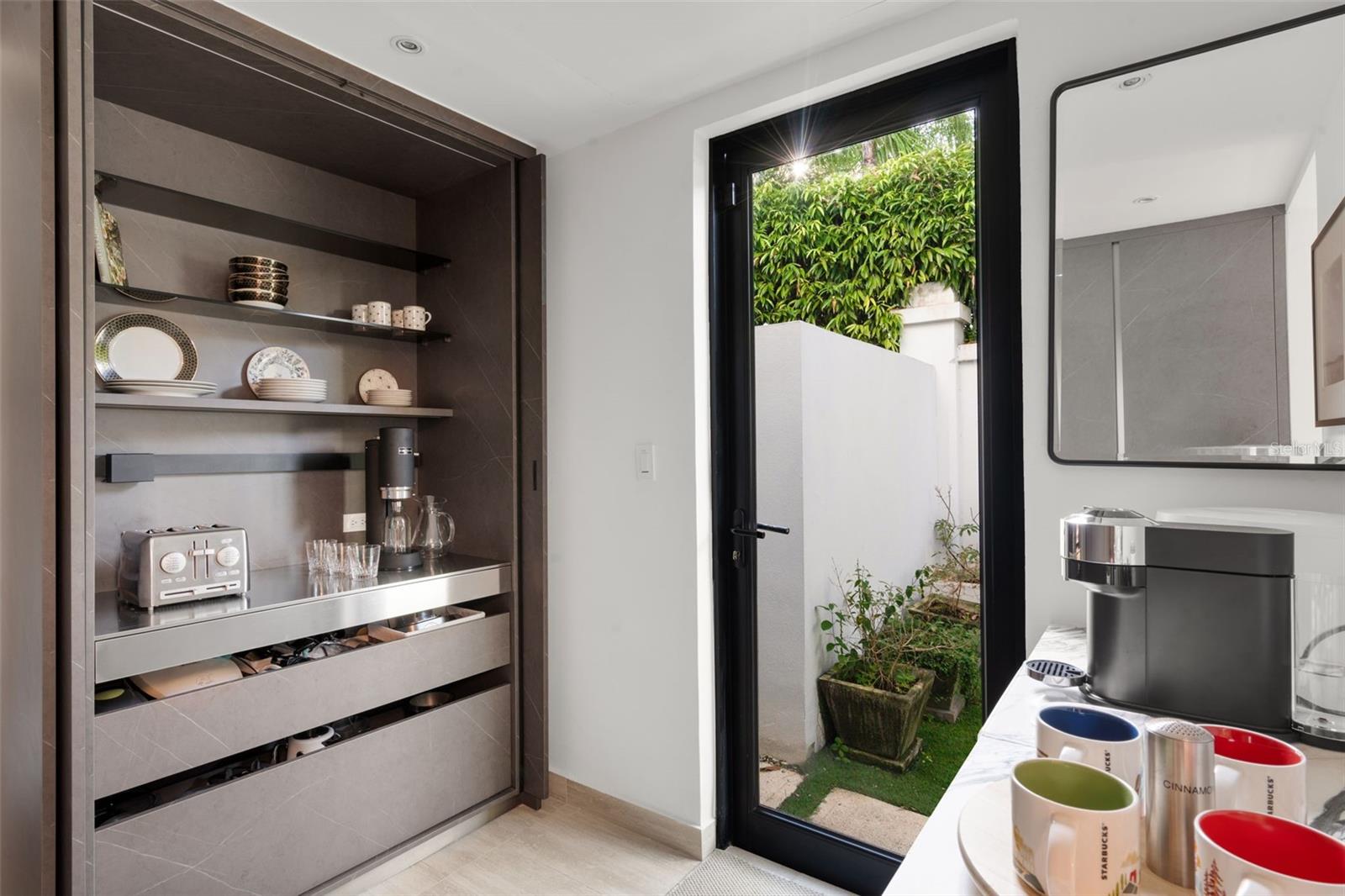 PR9117447 Property Photo