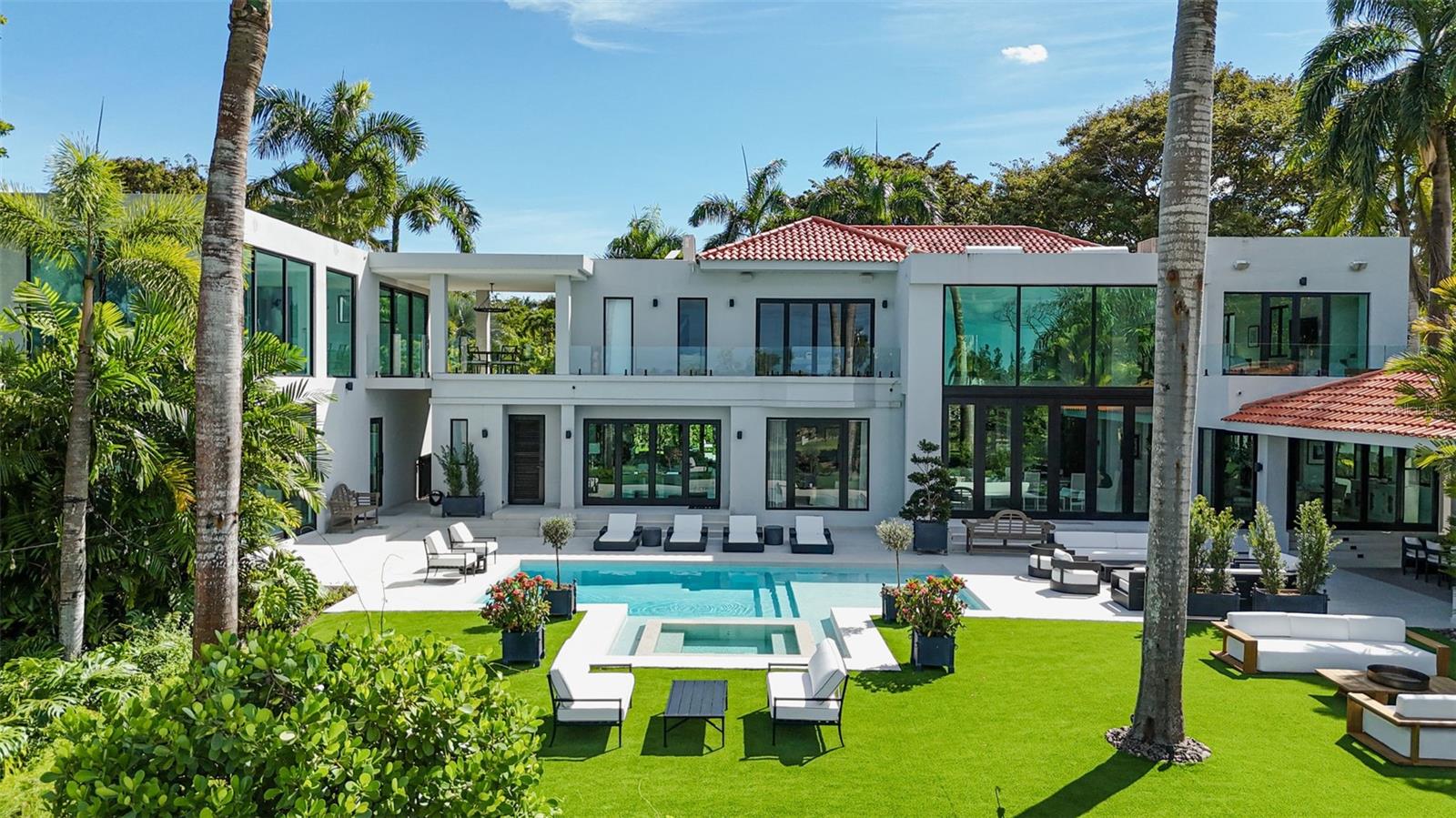 PR9117447 Property Photo