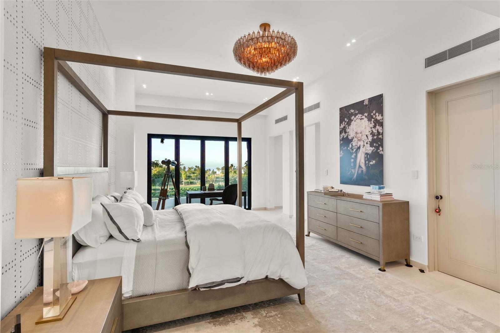 PR9117447 Property Photo