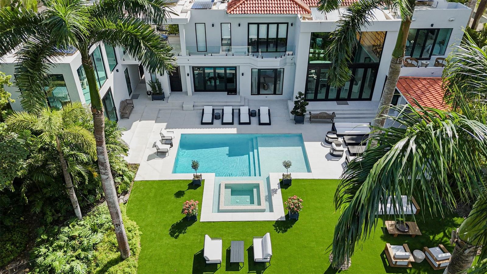 PR9117447 Property Photo