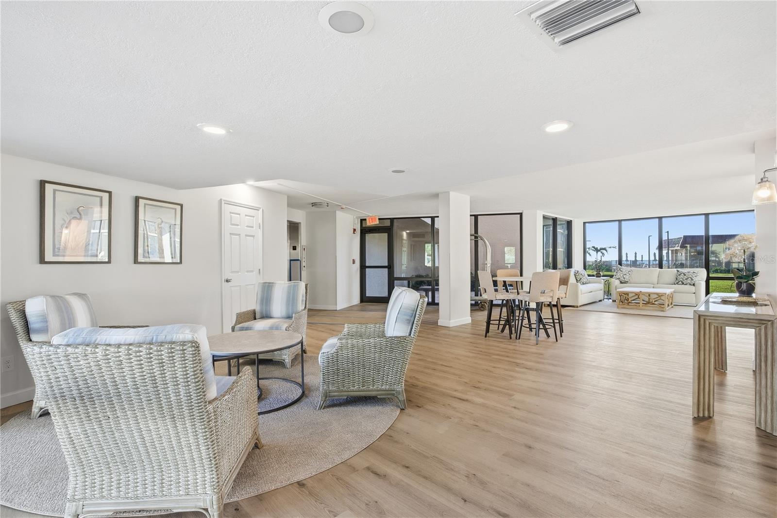 17580 GULF BLVD #302, REDINGTON SHORES, FL, 33708