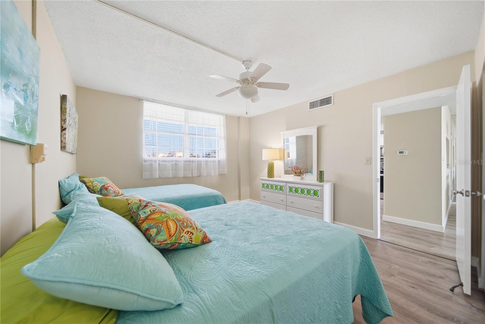 17580 GULF BLVD #302, REDINGTON SHORES, FL, 33708