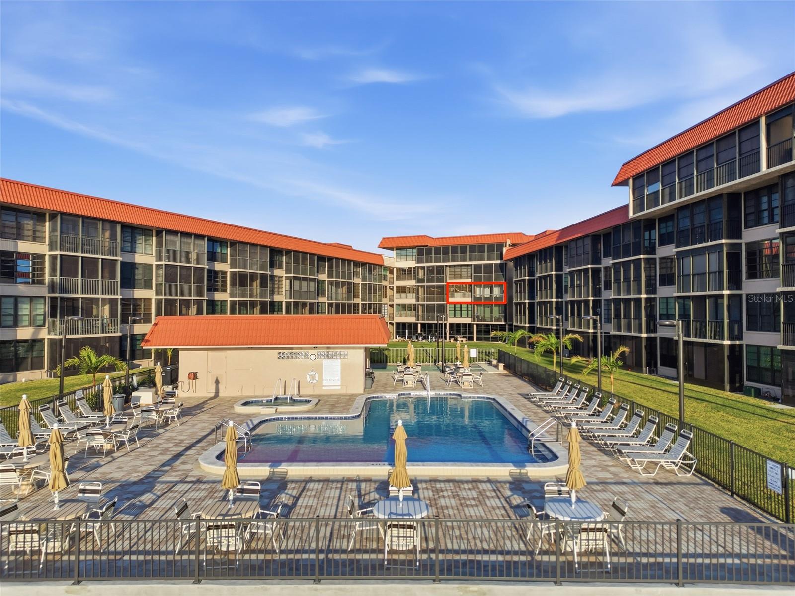 17580 GULF BLVD #302, REDINGTON SHORES, FL, 33708