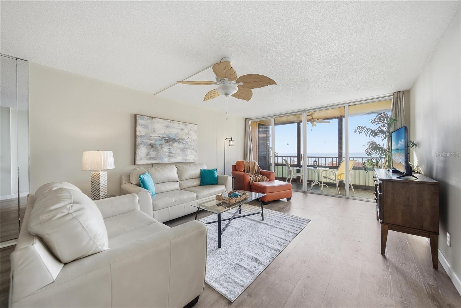 17580 GULF BLVD #302, REDINGTON SHORES, FL, 33708
