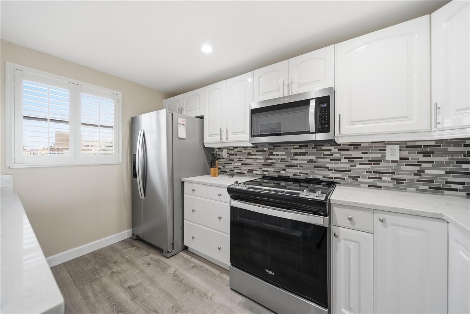 17580 GULF BLVD #302, REDINGTON SHORES, FL, 33708