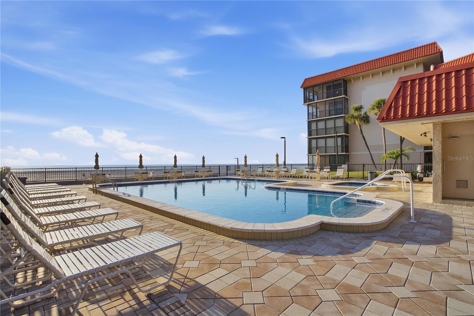17580 GULF BLVD #302, REDINGTON SHORES, FL, 33708