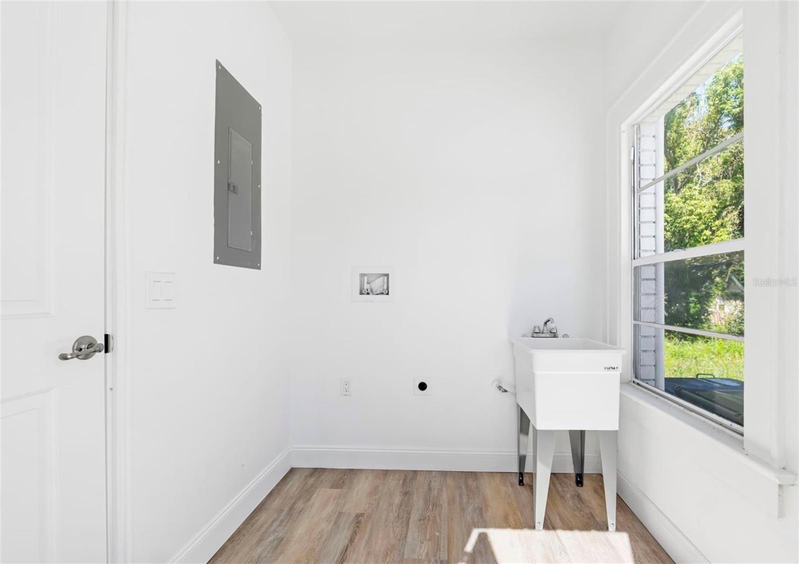 751 AVENUE B SW, WINTER HAVEN, FL, 33880