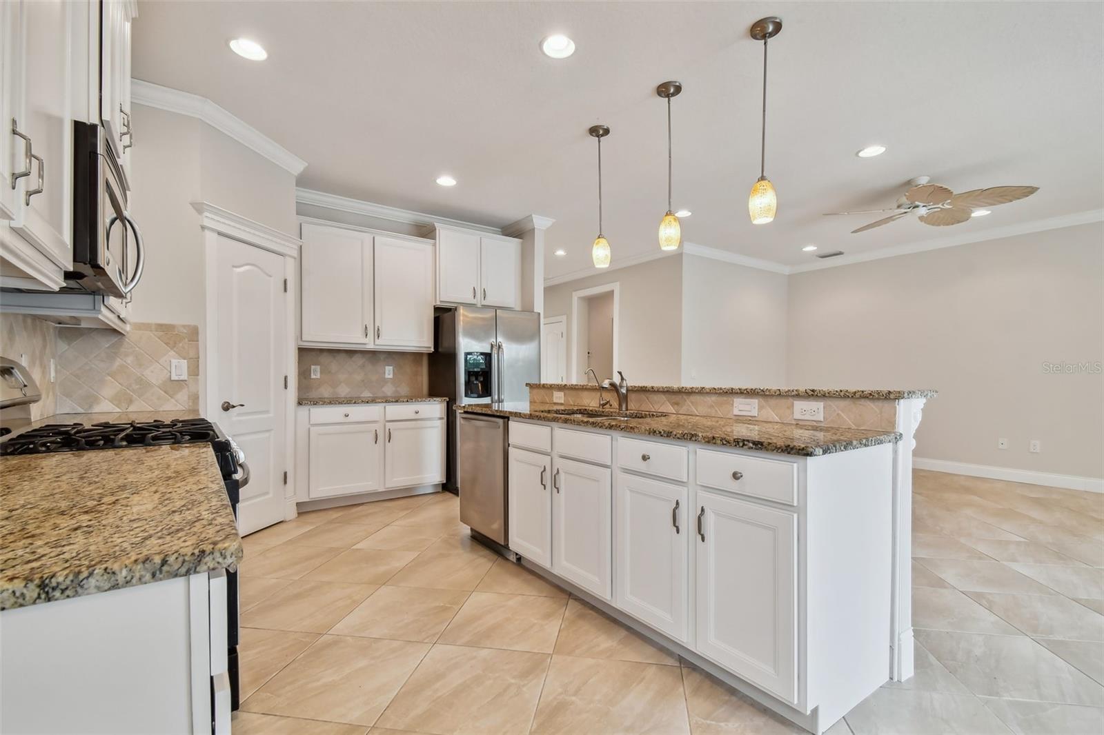 8112 36TH ST E, SARASOTA, FL, 34243