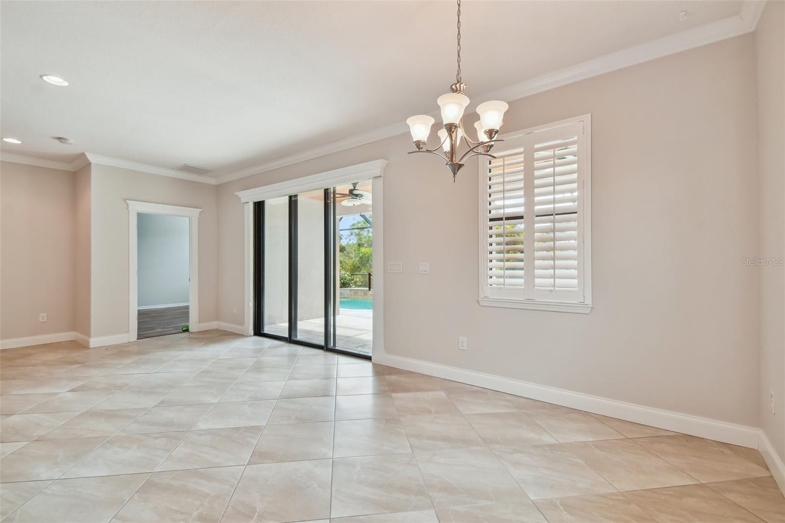 8112 36TH ST E, SARASOTA, FL, 34243