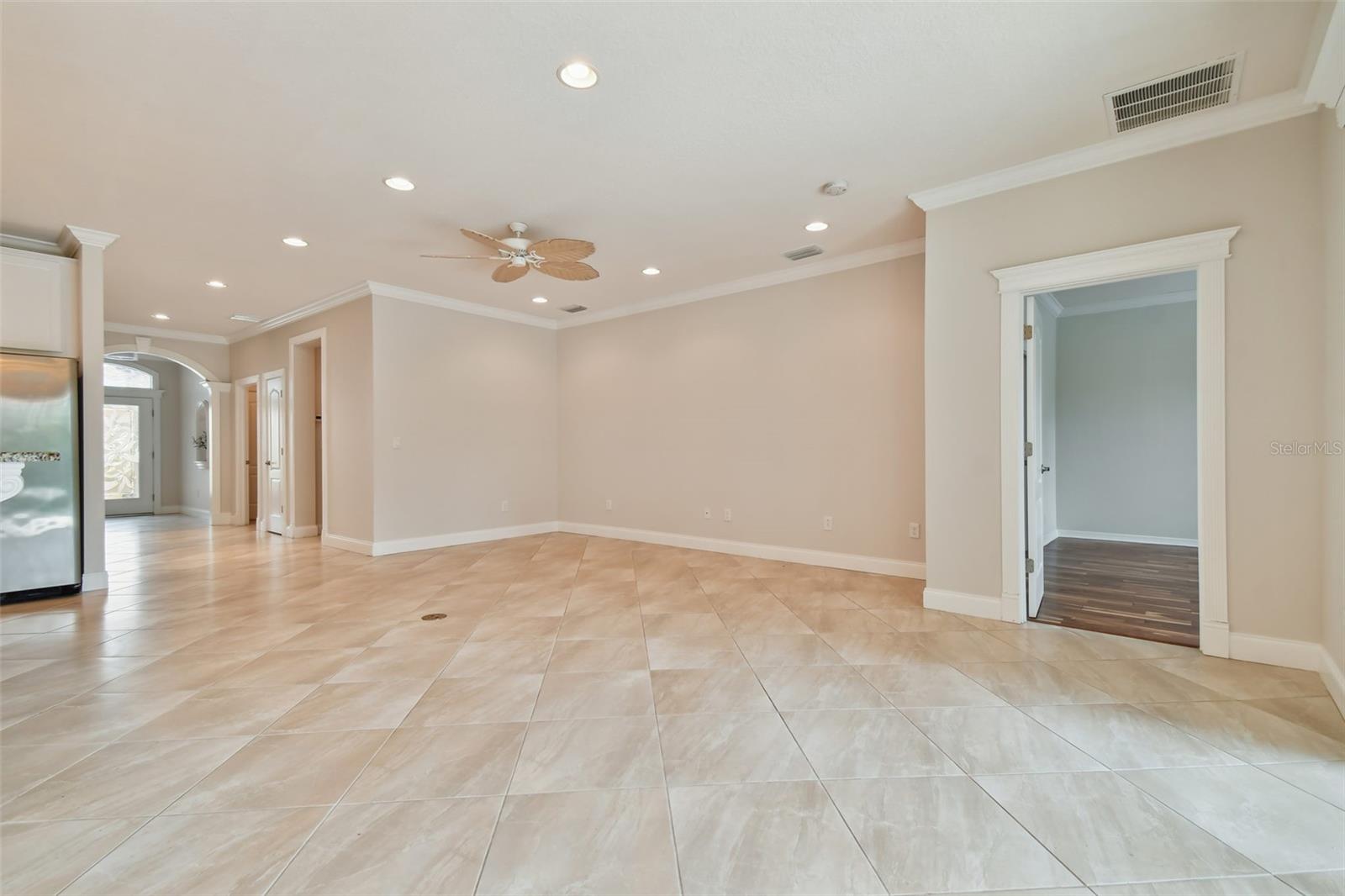 8112 36TH ST E, SARASOTA, FL, 34243