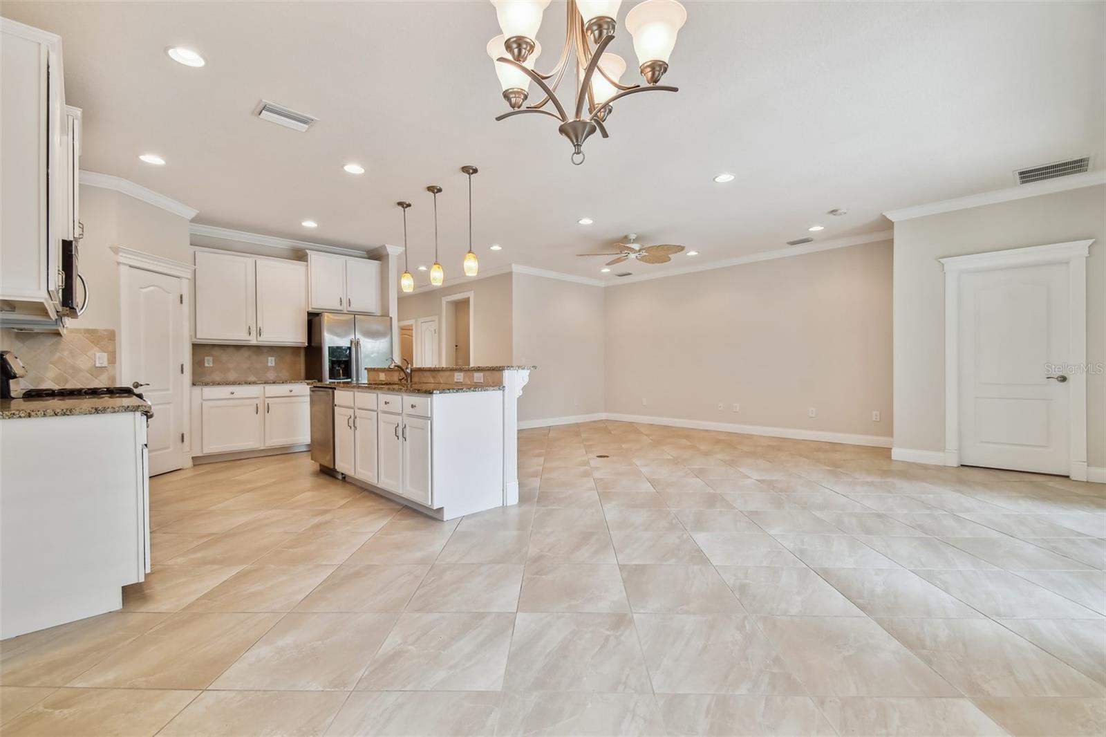 8112 36TH ST E, SARASOTA, FL, 34243