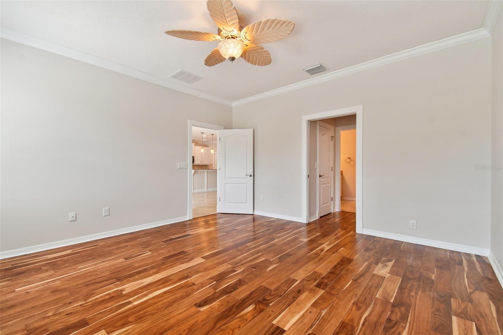 8112 36TH ST E, SARASOTA, FL, 34243