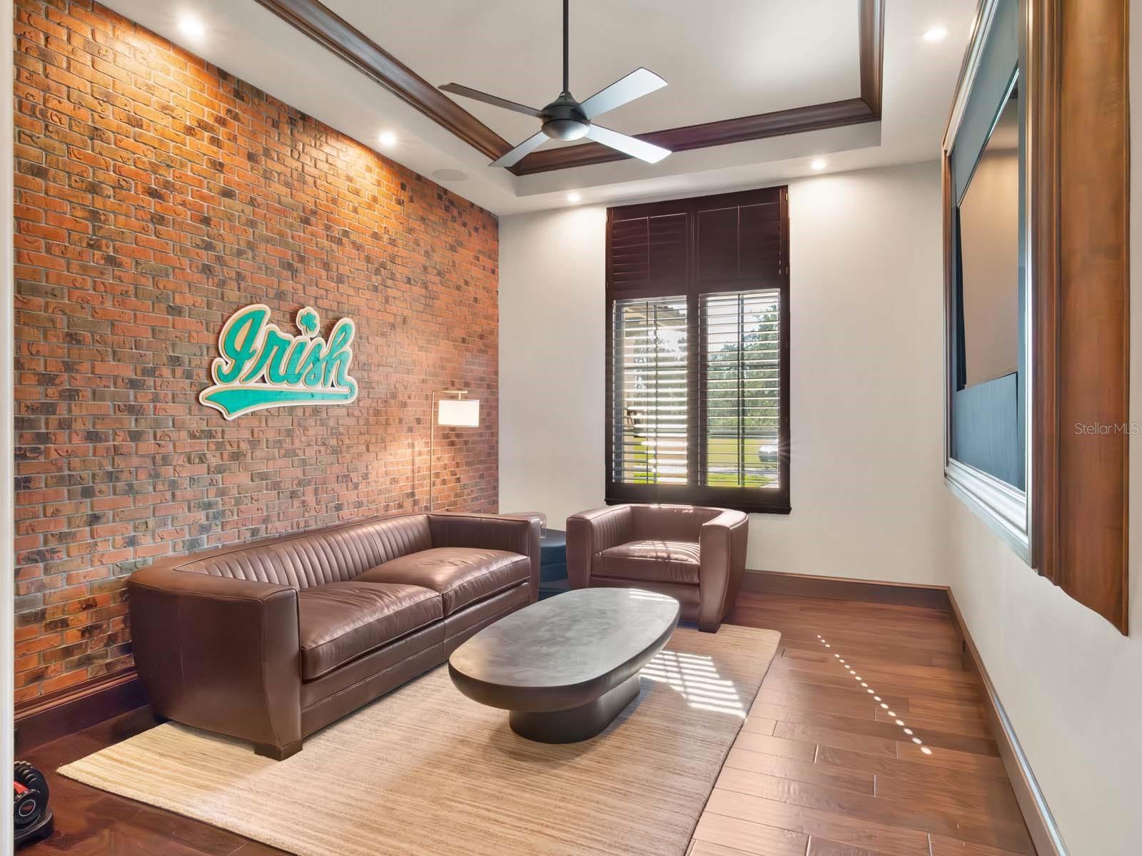 O6361544 Property Photo