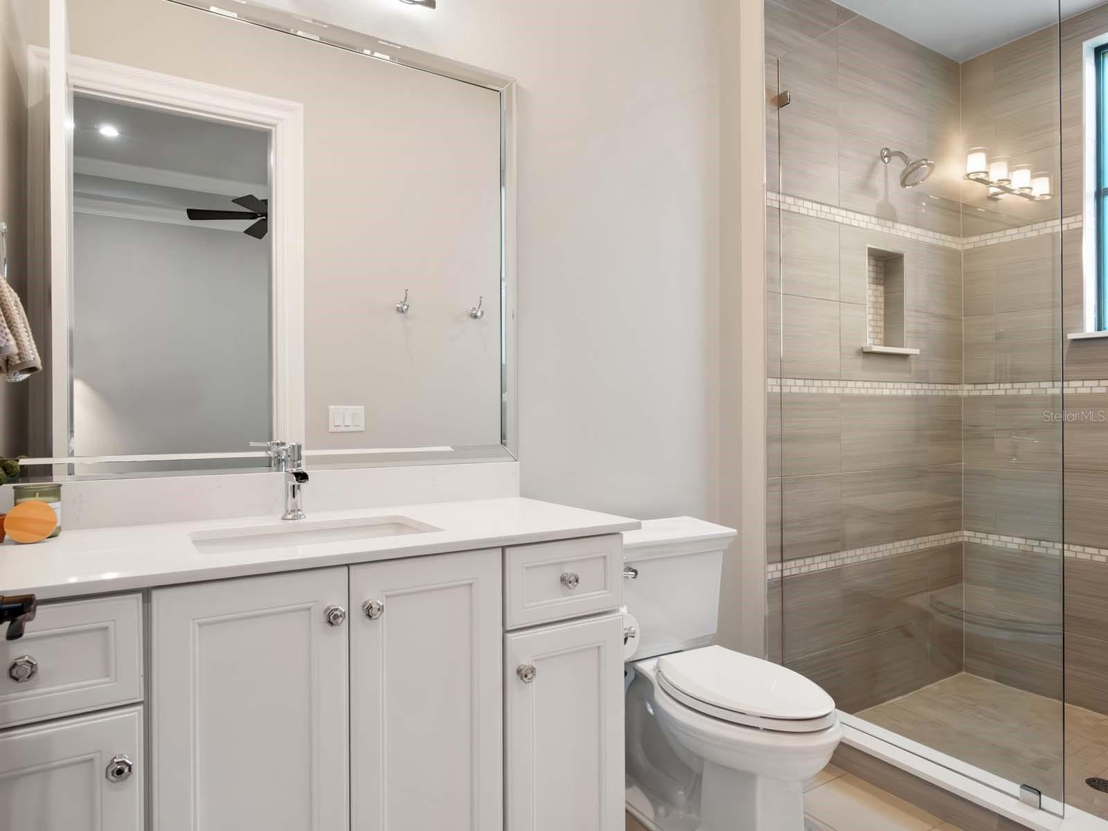 O6361544 Property Photo