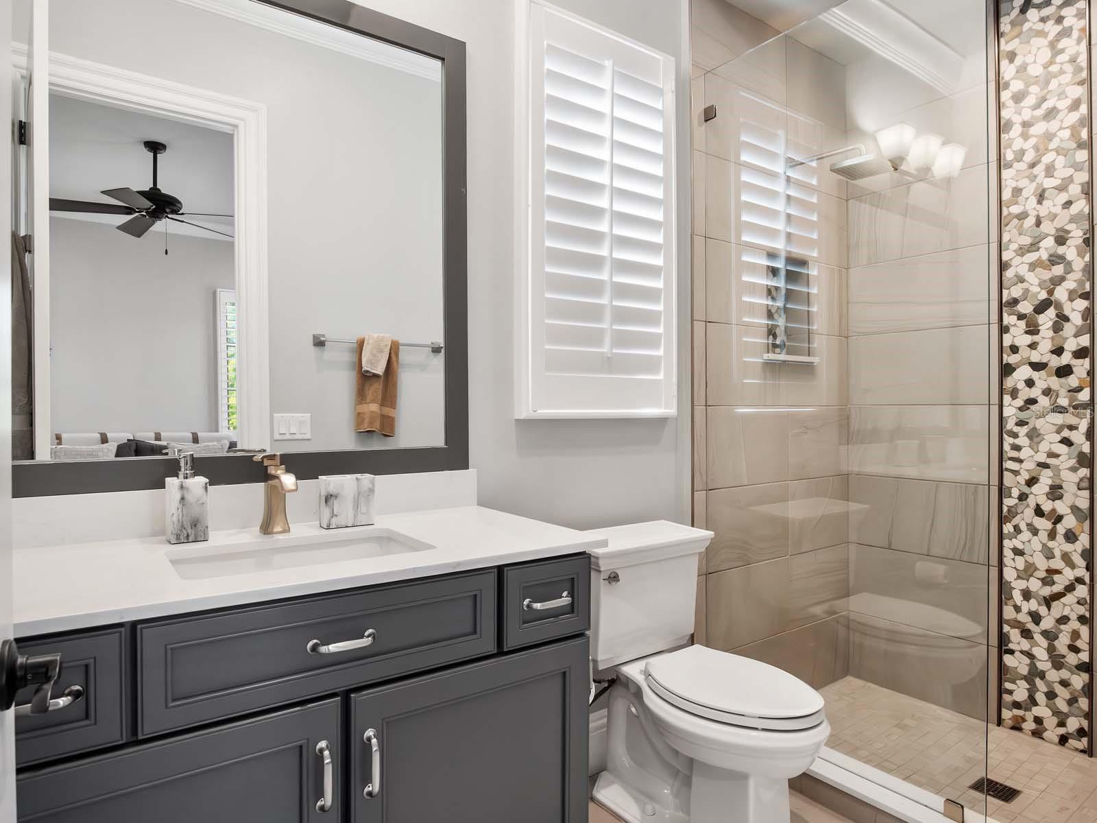 O6361544 Property Photo