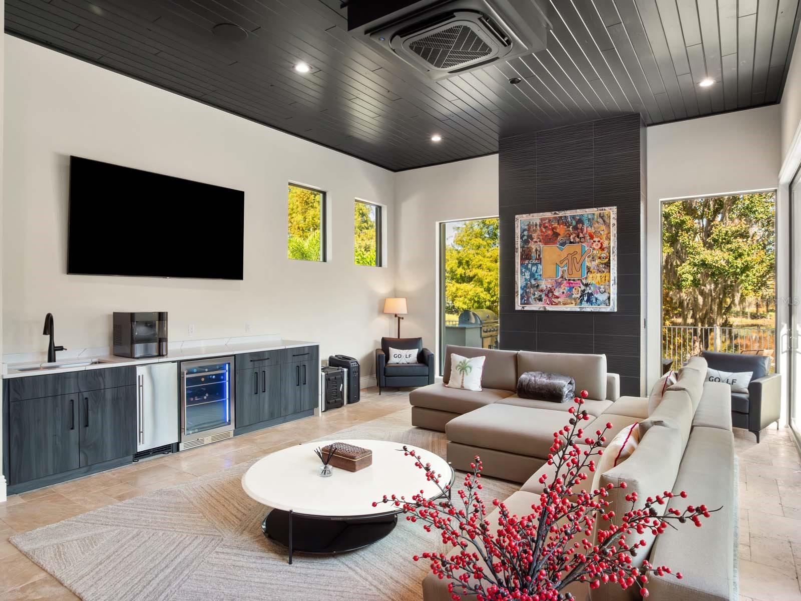 O6361544 Property Photo