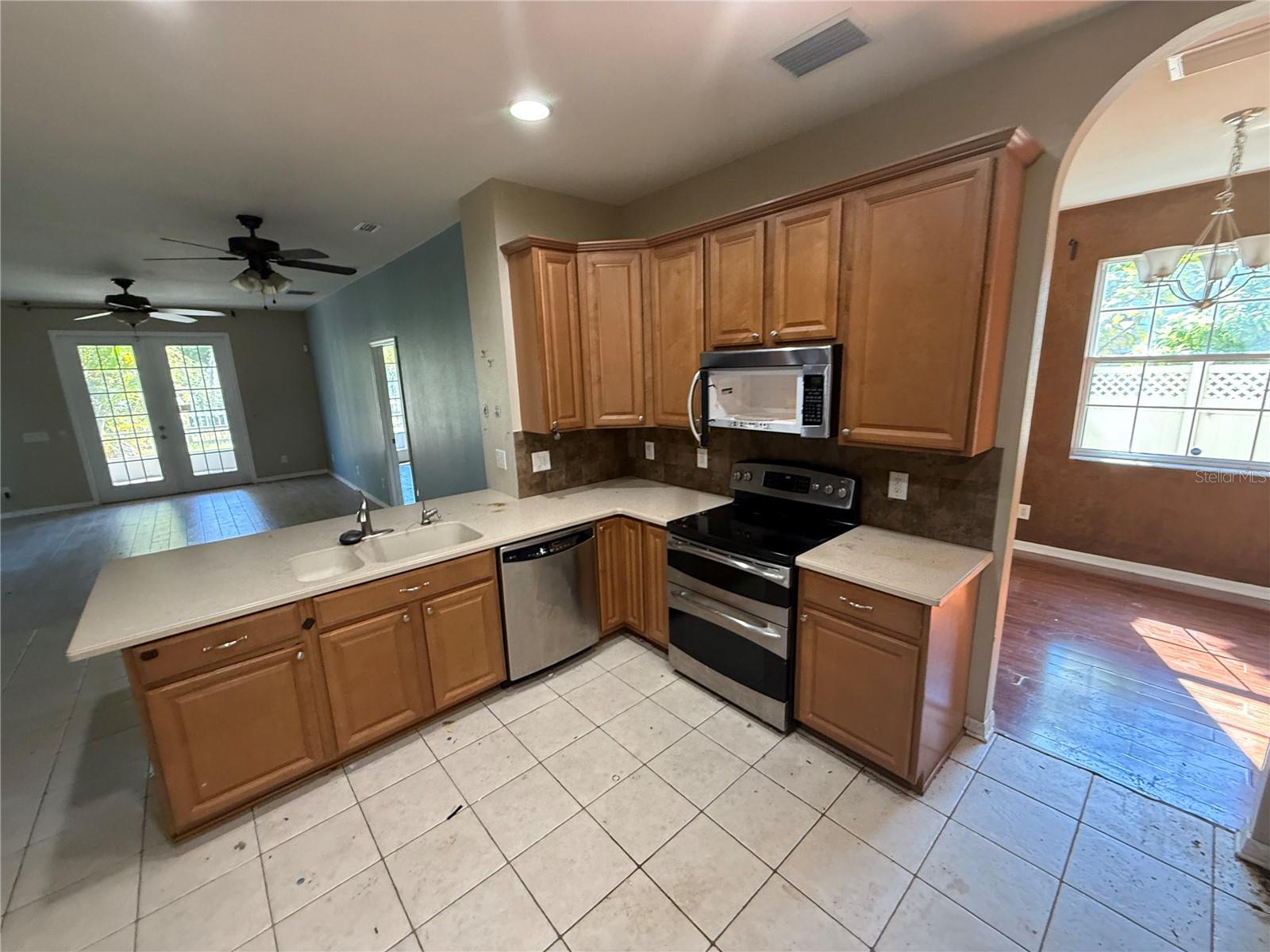 8429 HUNTERS FORK LOOP, RUSKIN, FL, 33573