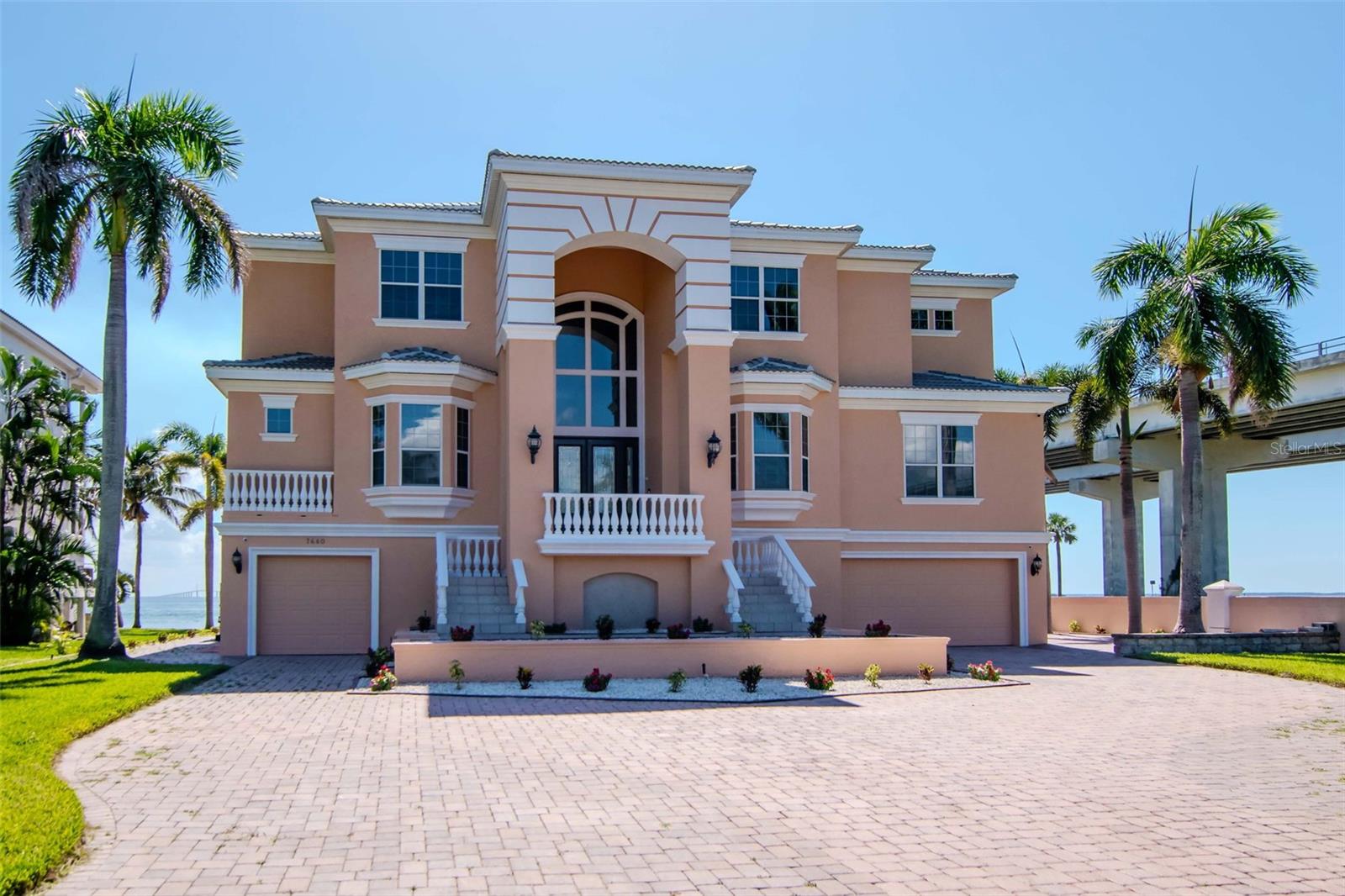 7680 PARADISE POINTE CIR S, ST PETERSBURG, FL, 33711
