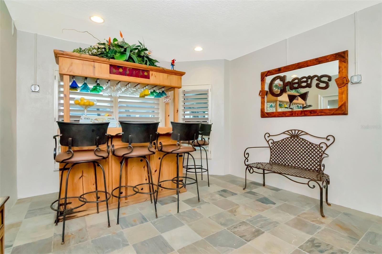 7680 PARADISE POINTE CIR S, ST PETERSBURG, FL, 33711