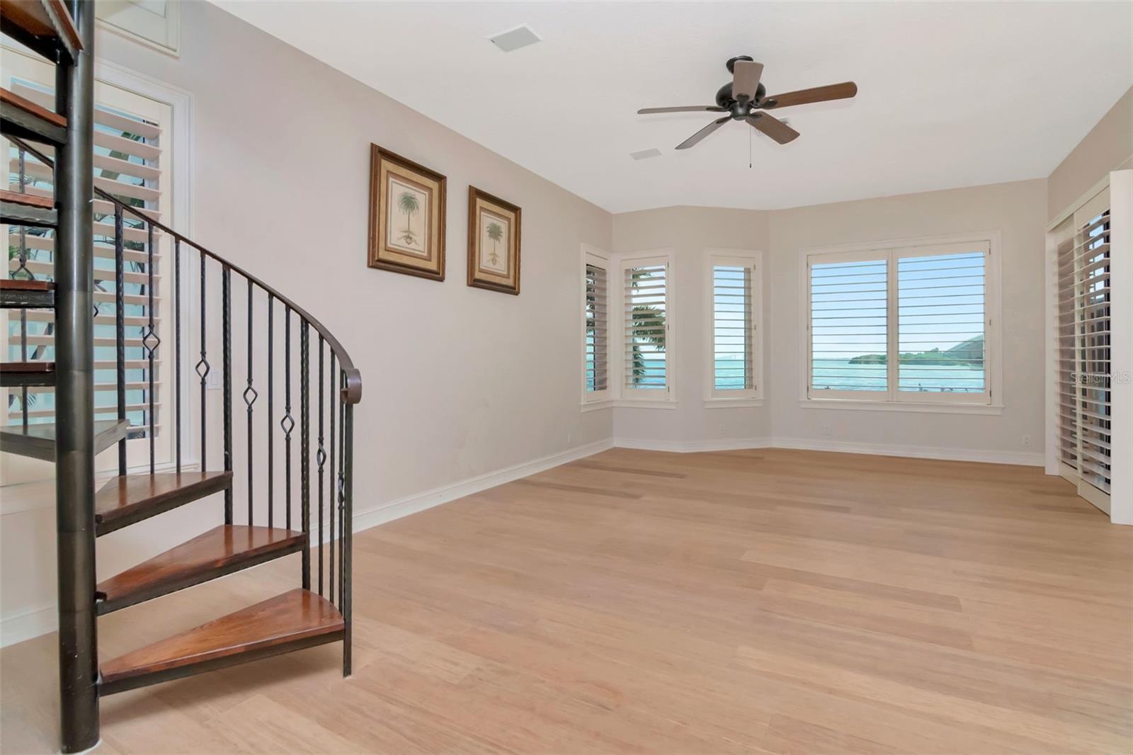 7680 PARADISE POINTE CIR S, ST PETERSBURG, FL, 33711