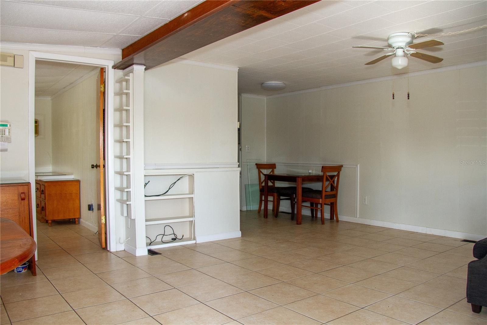 TB8449289 Property Photo